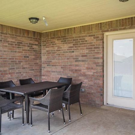 Cheerful 3 Bedroom Home, King Bed, 10 Min From Palo Duro Canyon, Fireplace, Washer Dryer Luaran gambar